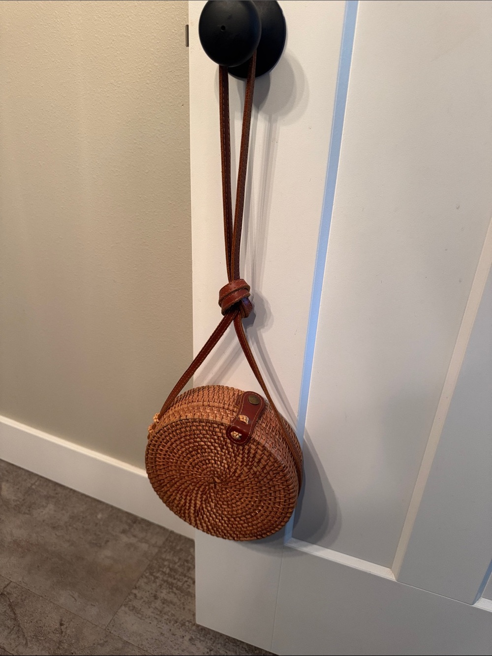 Round Woven Crossbody Bag in Brown